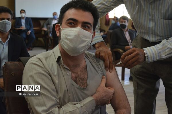 افتتاح مرکز واکسیناسیون دانشگاه فرهنگیان بیرجند استان خراسان جنوبی