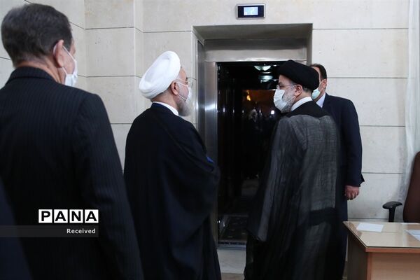 مراسم تحویل نهاد ریاست جمهوری به رئیس جمهوری جدید