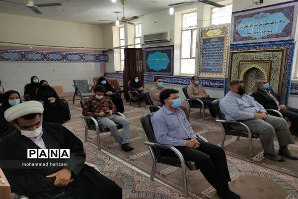 مراسم یادبود معلم فقید افسانه احسانی در شهرستان کارون