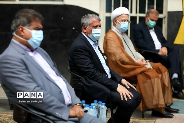 مراسم کلنگ زنی و تخریب و بازسازی سه مدرسه در منطقه 10 تهران