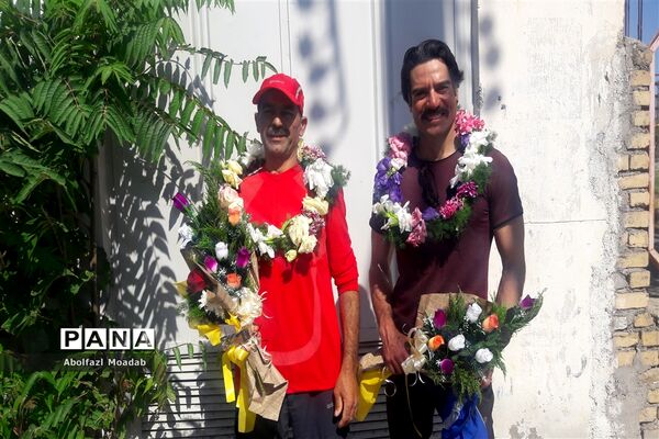 استقبال از کوهنوردان  افتخار آفرین کاشمری