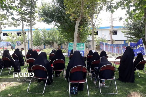 برگزاری دوره یاوران ولایت در شهرستان بهارستان