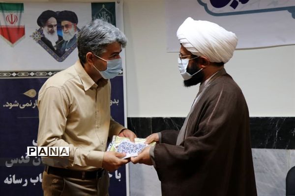 نشست صمیمی امام جمعه شهرستان قدس با خبرنگاران و اصحاب رسانه