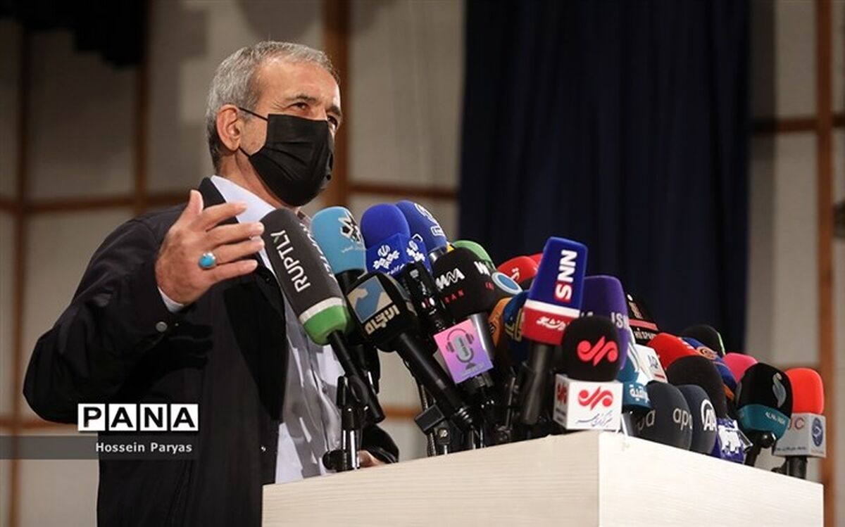 پزشکیان: بدون وحدت داخلی مشکلات حل نمی‌شود