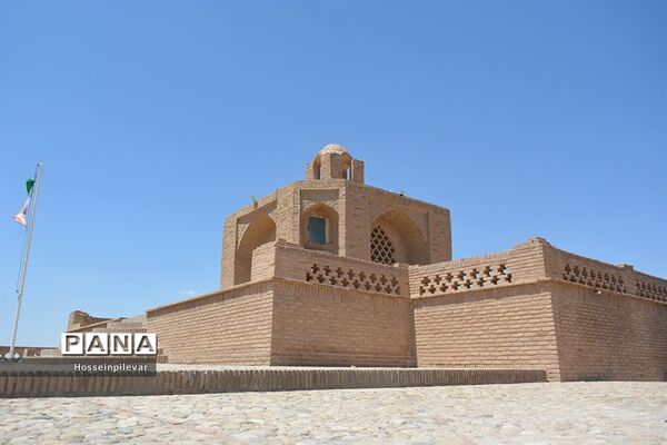 جلوه‌های زیبا از مقبره ابن حسام خوسفی در شهرستان خوسف