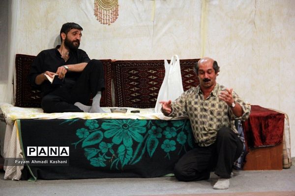 اجرای نمایش «خاک سفید»