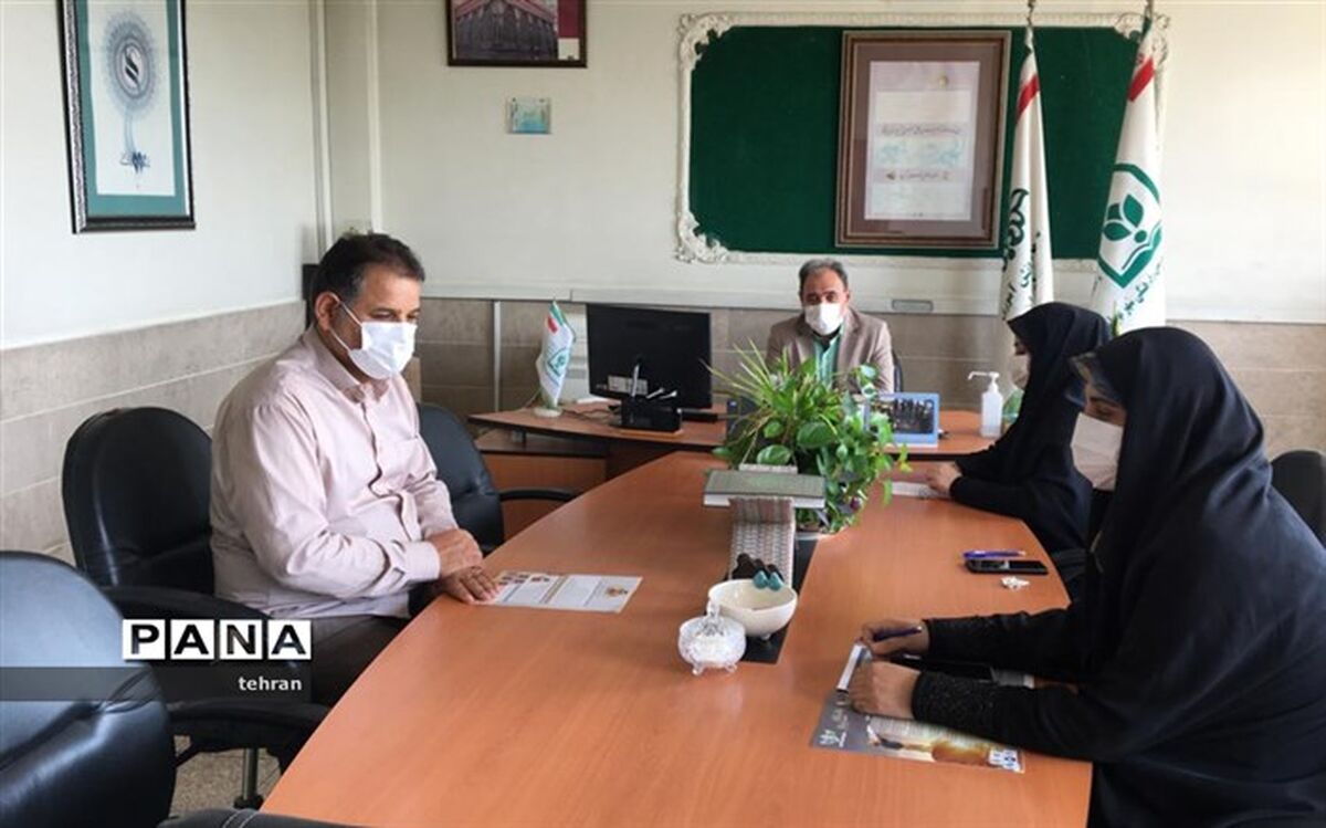 خبرنگاران زمینه ساز رشد و آگاهی جامعه هستند