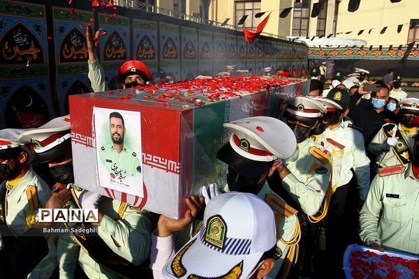 مراسم تشییع پیکر  شهید استوار یاسر طاهری