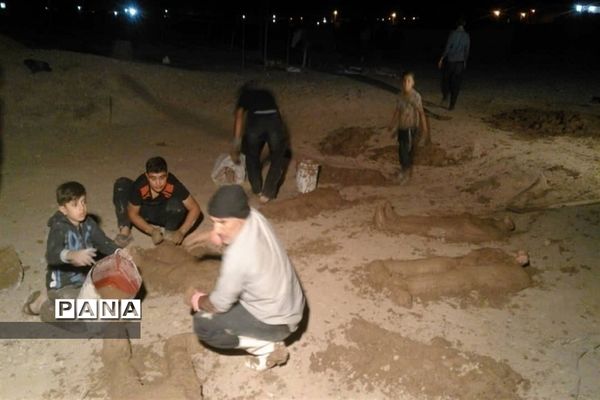 آماده سازی نمایشگاه «غنچه های خونین» در روستای باقرآباد قم