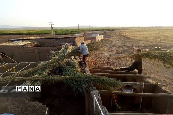 آماده سازی نمایشگاه «غنچه های خونین» در روستای باقرآباد قم