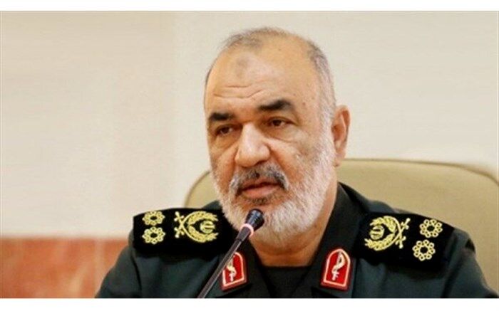سرلشکر سلامی:  امیدآفرینی و تعقیب دشمن در جنگ رسانه‌ای رسالت مهم خبرنگاران است