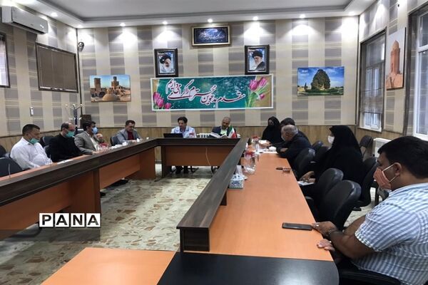 تجلیل اعضای شورای شهر ابرکوه از اصحاب رسانه