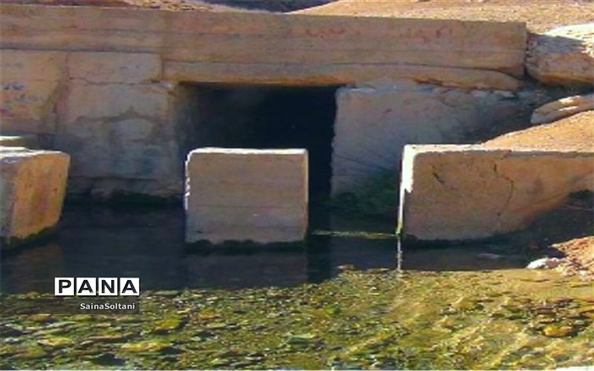چشمه« شاپری ناز» و مشکل کم؟‌آبی در روستای زِوِردگان