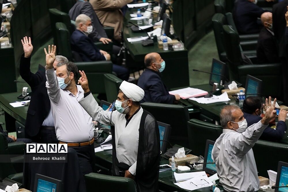 ارجاع پرونده انتصاب رئیس سازمان بورس به قوه قضائیه