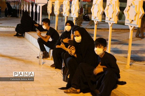 آغاز عزاداری دهه اول محرم در گلزار شهدای زابل