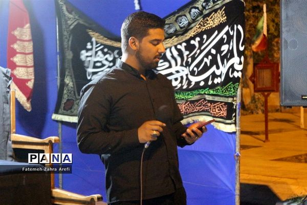 آغاز عزاداری دهه اول محرم در گلزار شهدای زابل