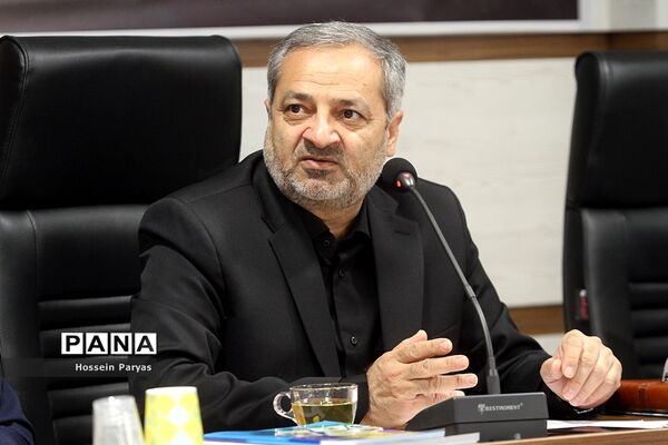 نشست صمیمانه مدیران سازمان دانش آموزی استان‌های سراسر کشور