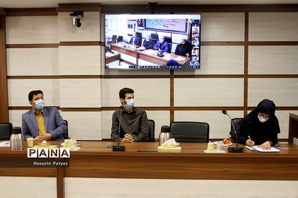 نشست صمیمانه مدیران سازمان دانش آموزی استان‌های سراسر کشور