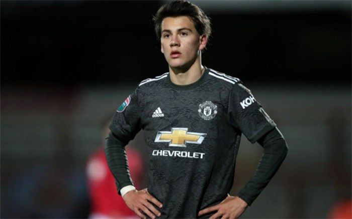 مهاجم جوان منچستر راهی فوتبال اسپانیا شد