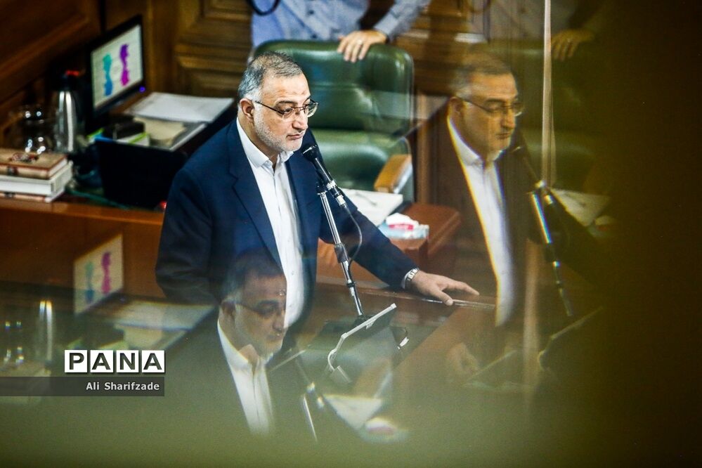 موافقت نمایندگان با تقاضای استعفای علیرضا زاکانی