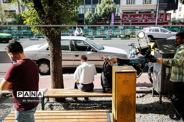 داروخانه 13 آبان در روزهای اوج کرونا