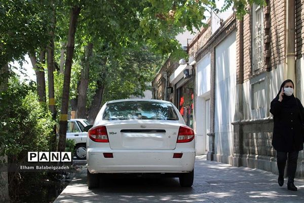 پیاده رو یا پارکینگ؟!