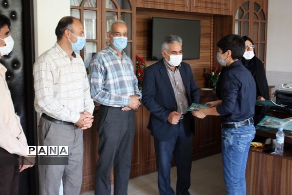 تجلیل از خبرنگاران پانا ابرکوه