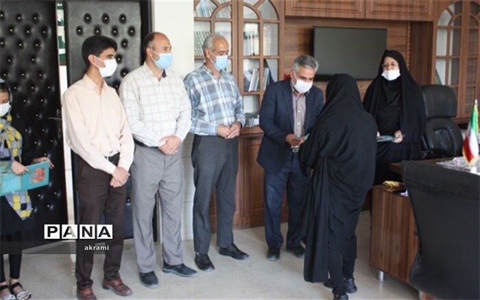 آیین تجلیل از خبرنگاران پانا در ابرکوه برگزار شد
