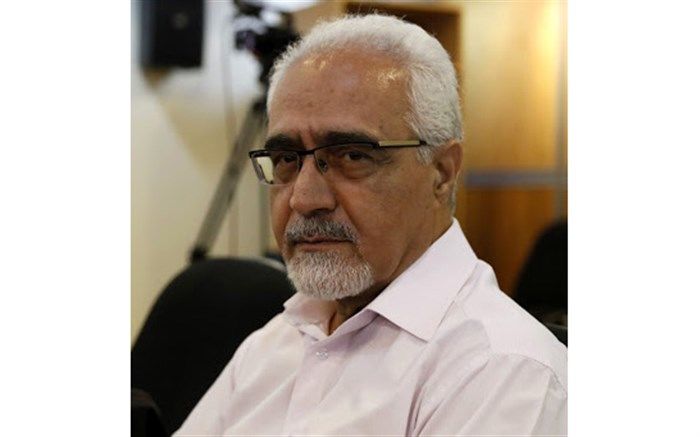 مجید راستی: نویسنده باید همیشه در ردیف اول کلاس بنشیند