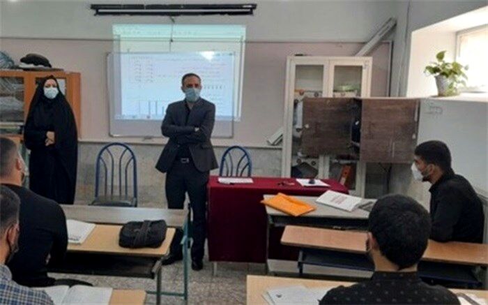 سرباز معلمی یک فرصت ویژه است که باید مغتنم شمرده شود