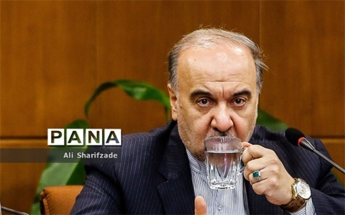 سلطانی‌فر: وزارت ورزش مراحل واگذاری پرسپولیس و استقلال را انجام داد