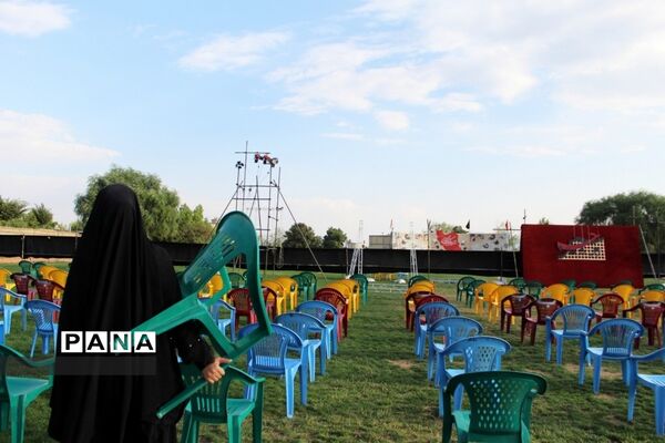 میدان داری دختران پرشور عاشورایی