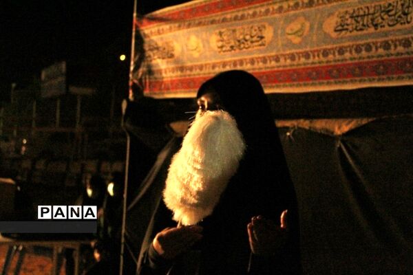 میدان داری دختران پرشور عاشورایی
