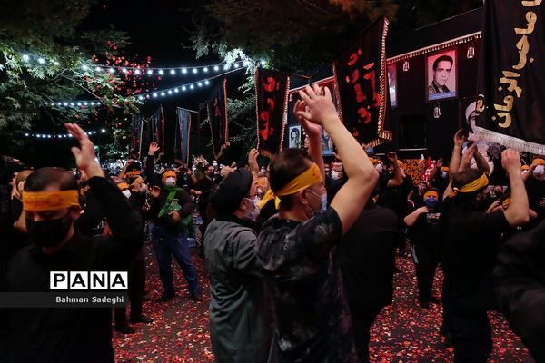 مراسم عزاداری شب تاسوعای حسینی در محله نارمک