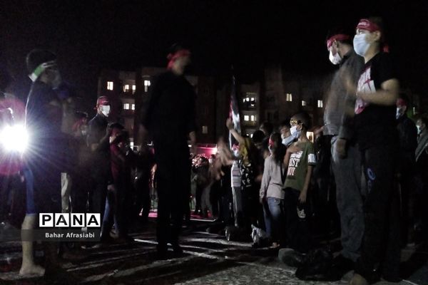 برگزاری  مراسم شب تاسوعای حسینی در شهرک آبشناسان شهرستان رباط کریم