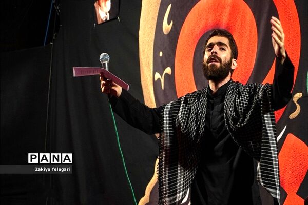عزاداری هیات نوجوانان مکتب سیدالشهدا در شهرستان بهارستان دو