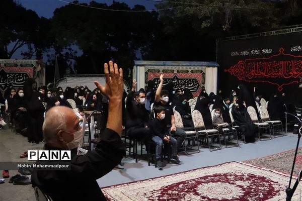 اجرای نمایش همه آب ها نام عباس را می دانند