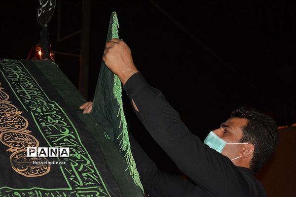 آماده‌سازی نخل عزاداری در شهرستان خوسف