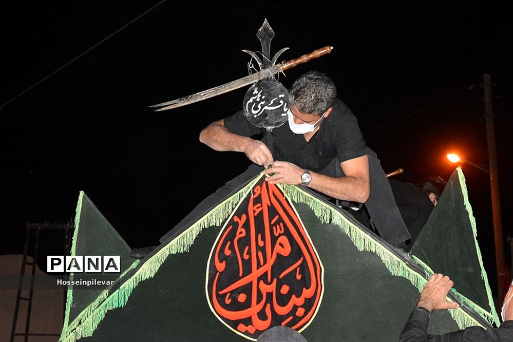 آماده‌سازی نخل عزاداری در شهرستان خوسف