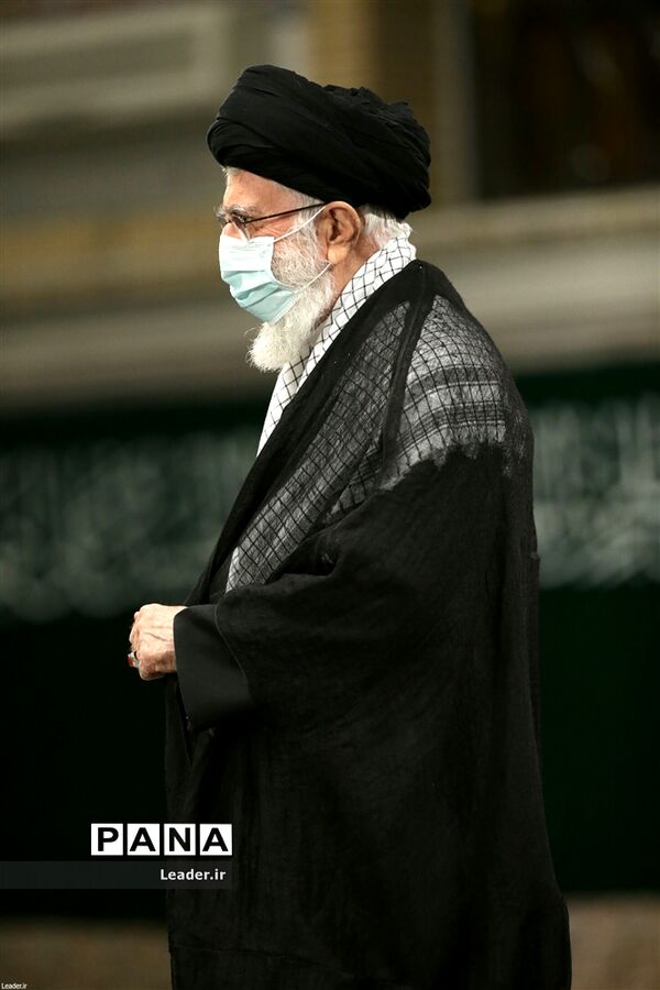 مراسم عزاداری شب عاشورای حسینی در حسینیه امام خمینی(ره)