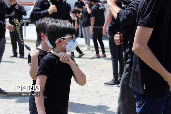 عزاداری مردم اسلامشهر در روز عاشورای حسینی