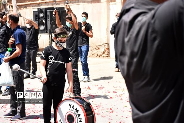 ز کودکی خادم این تبار محترمم