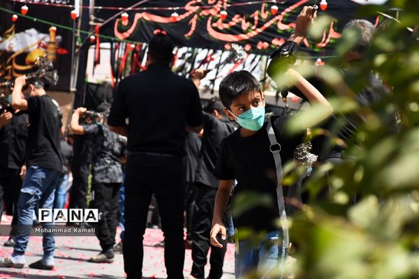 ز کودکی خادم این تبار محترمم