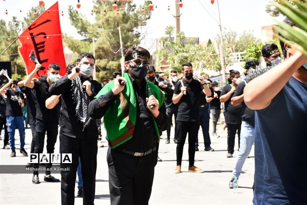 ز کودکی خادم این تبار محترمم