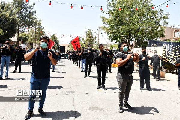 ز کودکی خادم این تبار محترمم