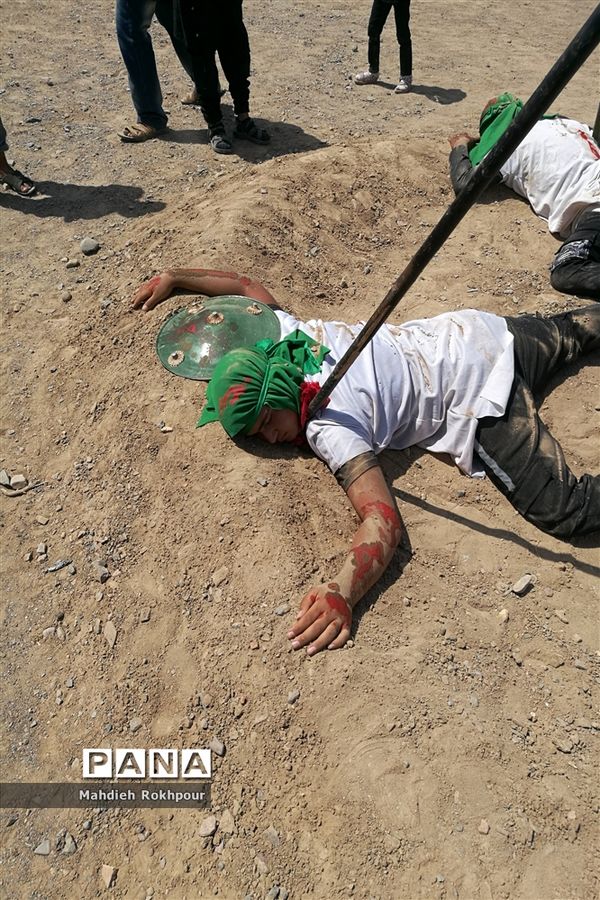 برگزاری مراسم واقعه ظهر عاشورا در حاجی آباد بیرجند