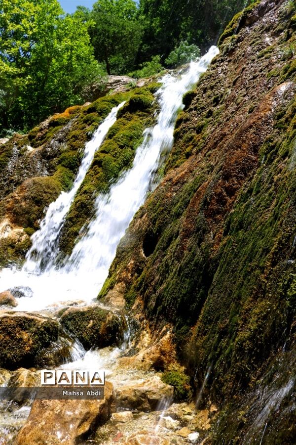 آبشار چشمه‌ای مارگون
