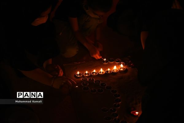 حزن و اندوه عزاداران حسینی در شام غریبان امام حسین (ع)