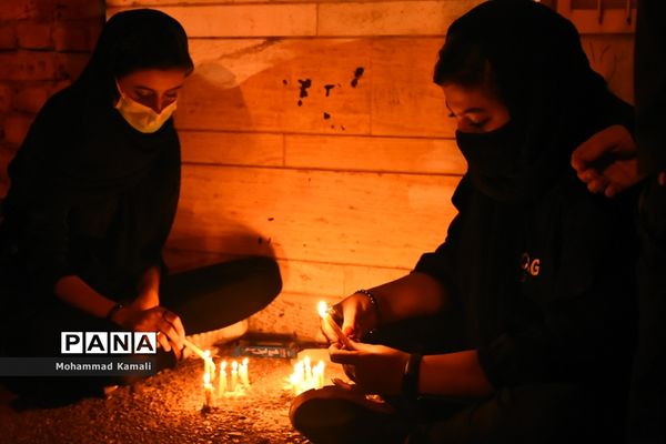 حزن و اندوه عزاداران حسینی در شام غریبان امام حسین (ع)