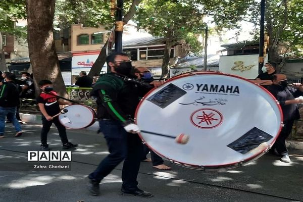 عزاداری مردم دماوند در روز عاشورای حسینی